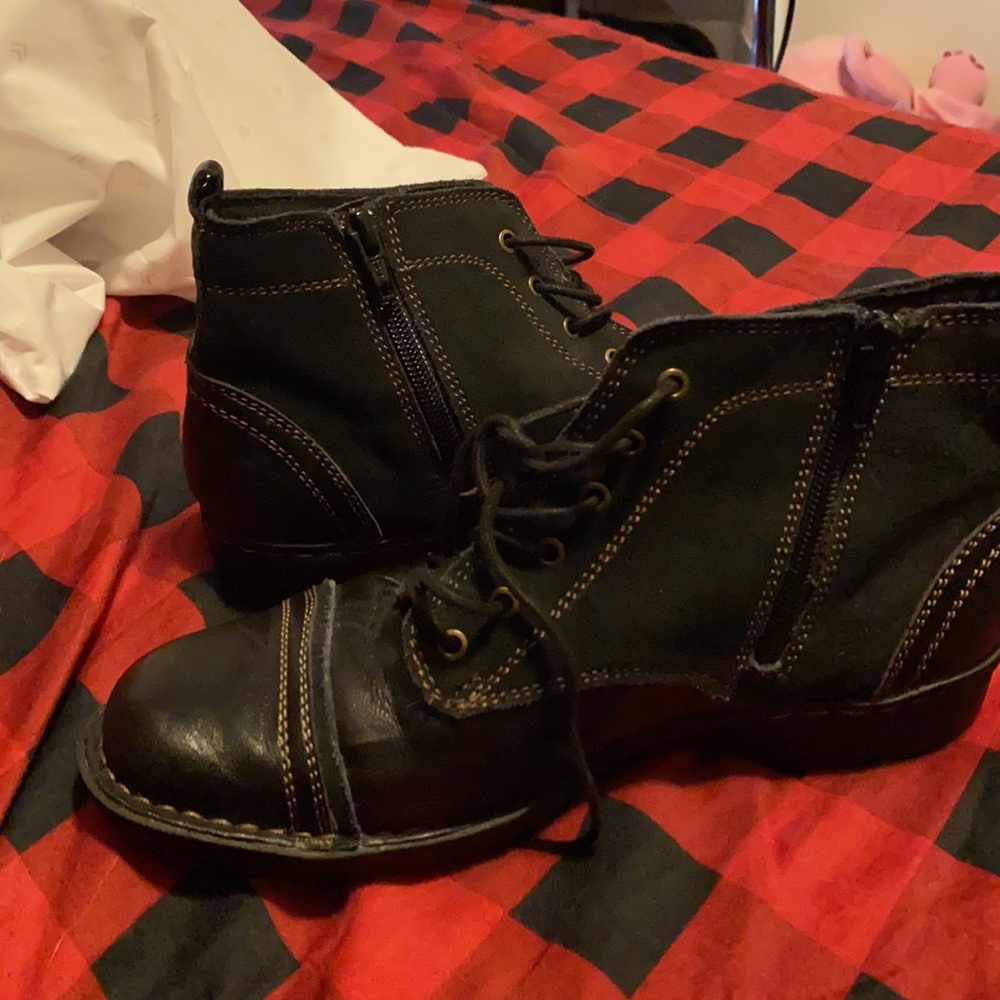 Clarks boots - Picture 4 of 5